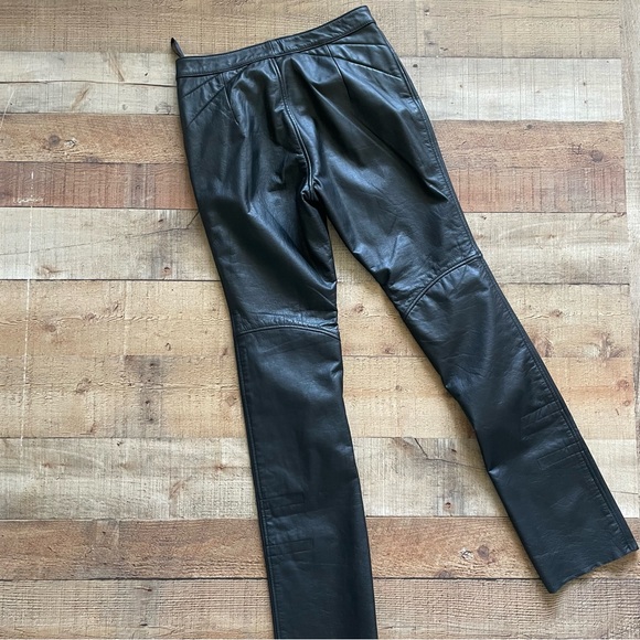 Harley-Davidson Mid-Rise Leather Riding Pants Straight Leg Black Womens Size 2 - Picture 9 of 10